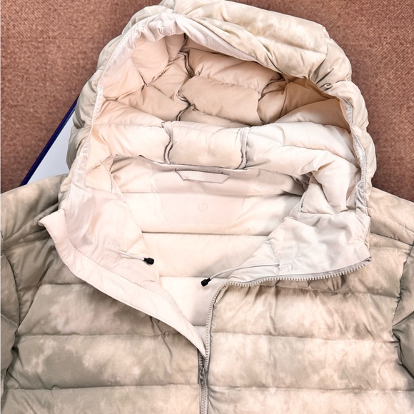 Lululemon Navigation Down Hoodie - Picture 4 of 4